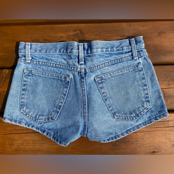 Vintage Canadian Denim Jean Shorts Lightwashed | SIZE: US 7 - Picture 2 of 11